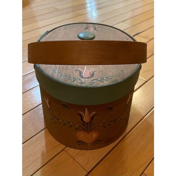 Vintage and Handpainted Wood Basket with Lid - Picture 1 of 4